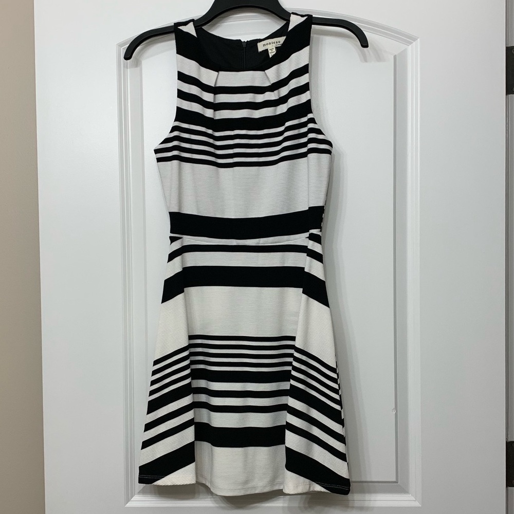 Monteau Los Angeles Black and White dress